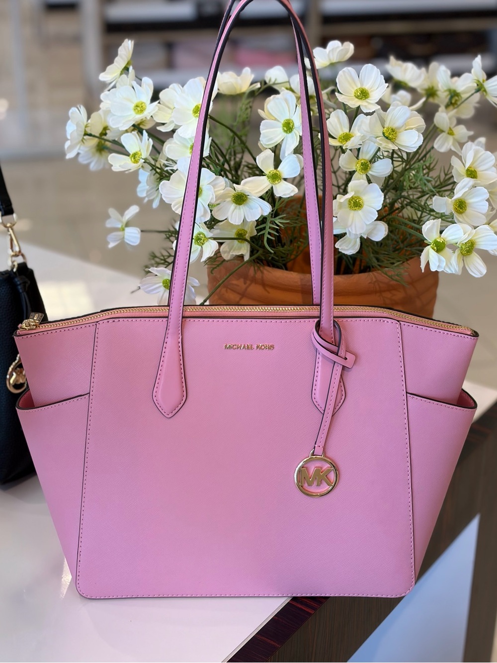 MICHAEL KORS Marilyn Medium Saffiano Leather Tote Bag Carnation